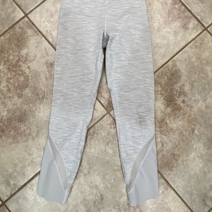 Lululemon wunder under